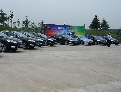 車馳天下 汽車飾品銷售，為您的愛車增添個性與舒適